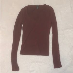 Slim V neck sweater